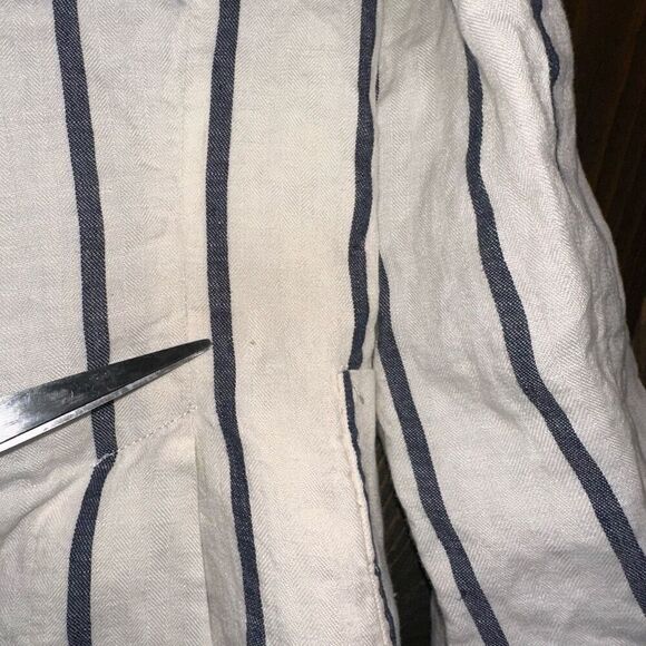 Theory Striped Linen Blazer - Picture 6 of 7